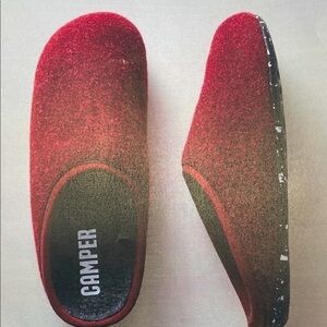 Wabi Camper Slippers Burgundy and Black Slippers